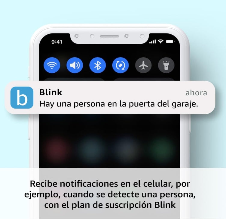 Blink Mini 2 (modelo más reciente), Cámara de seguridad inteligente para el hogar con enchufe, con detección de movimiento, visión nocturna HD a color, luz integrada y compatible con Alexa. (Blanca)